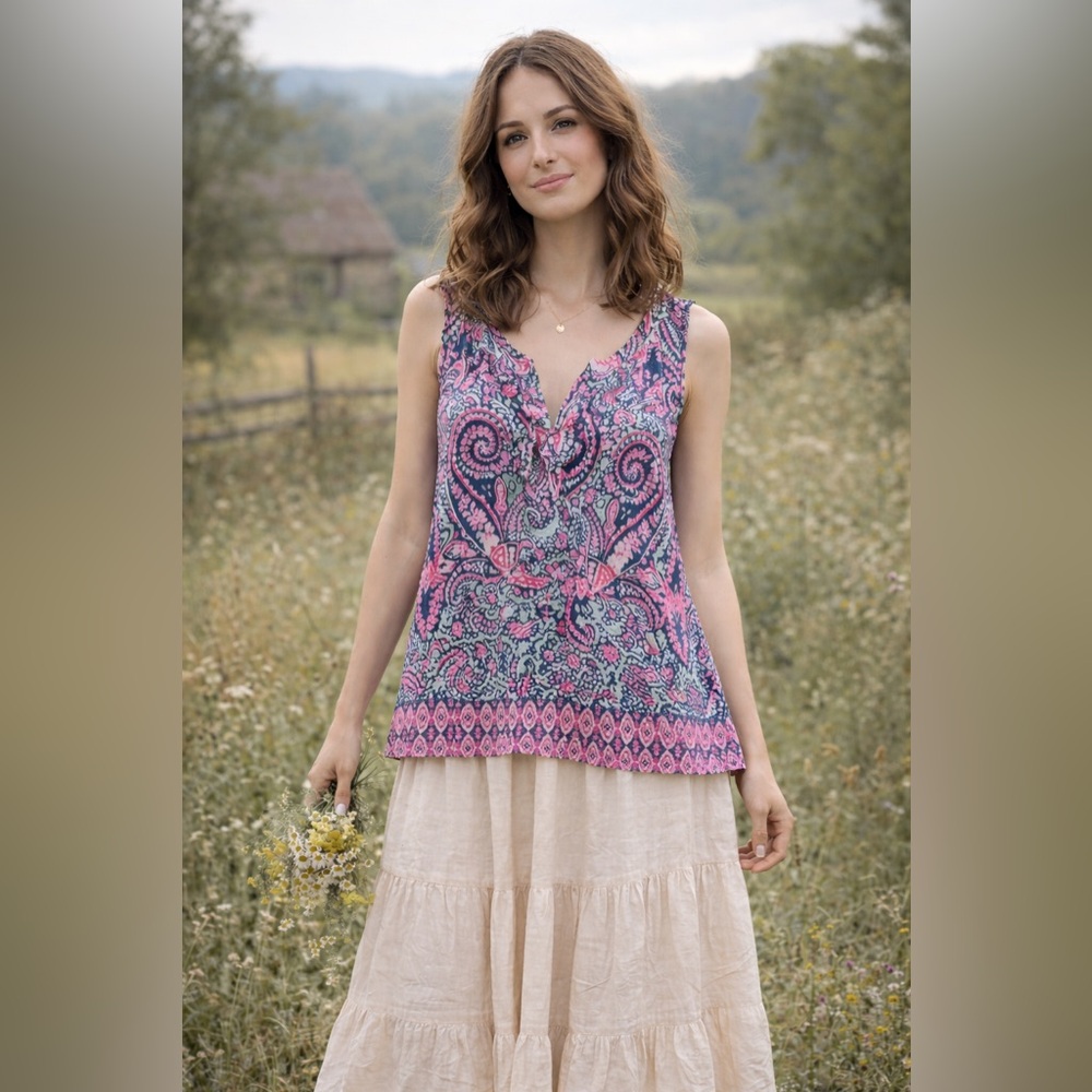 Emma & Olivia Paisley Print‎ Sleeveless Top Size M